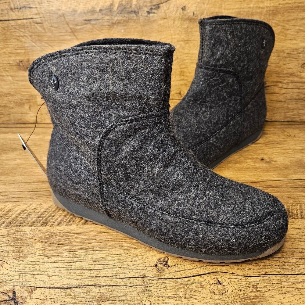NWT EMU Australia Harper Mini Merino Wool Slip on Bootie size 7 Womens